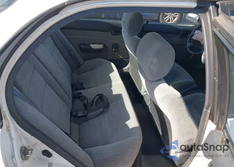 1996 Toyota Corolla Dx z USA, uszkodzony, nr VIN JT2BB02E8T0109895